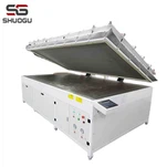 Öljylämmityksen puoliautomaattinen aurinkopaneelilaminaattori